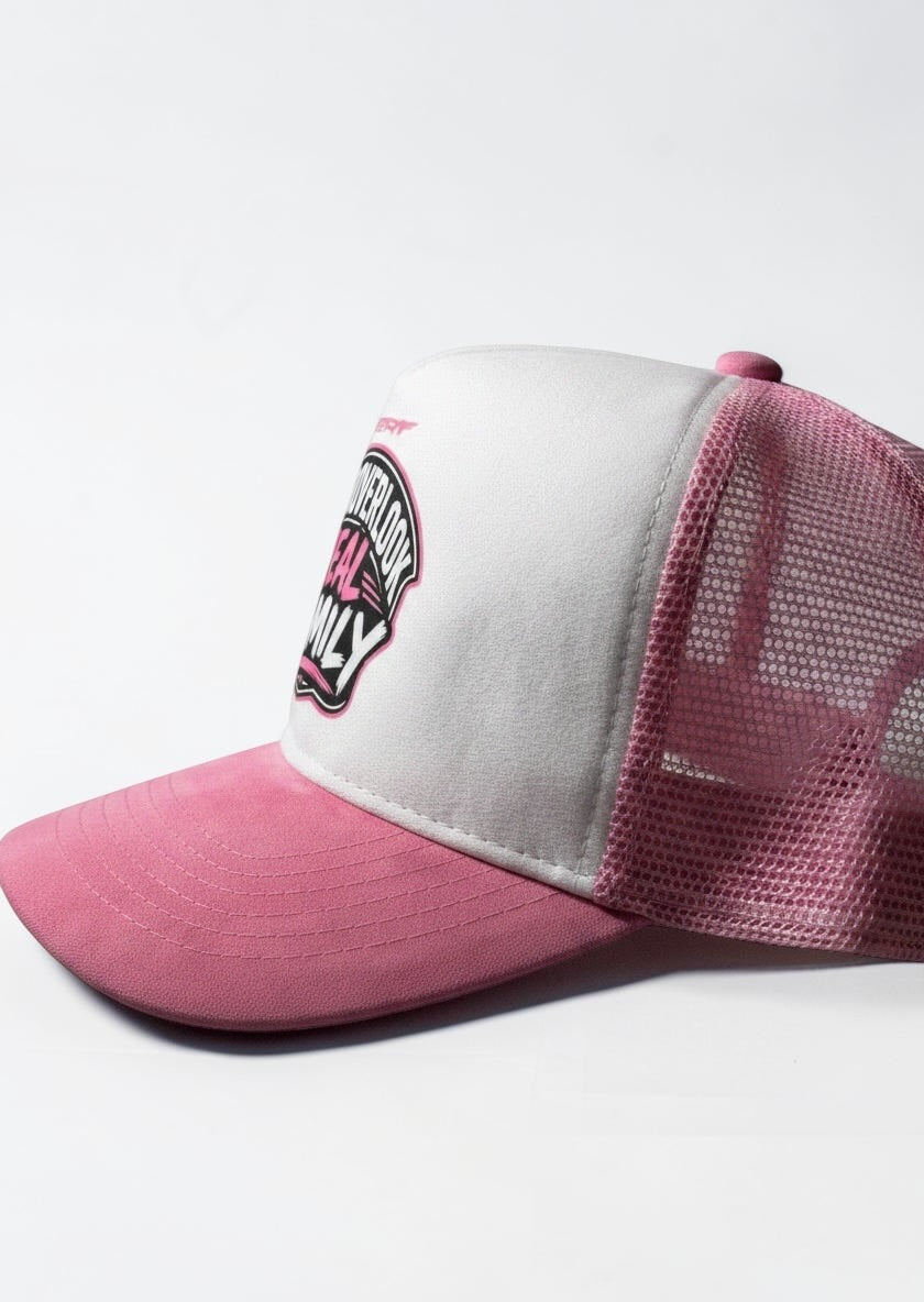 NORFBYPER7ONAL8FEK PINK € WHITE HAT